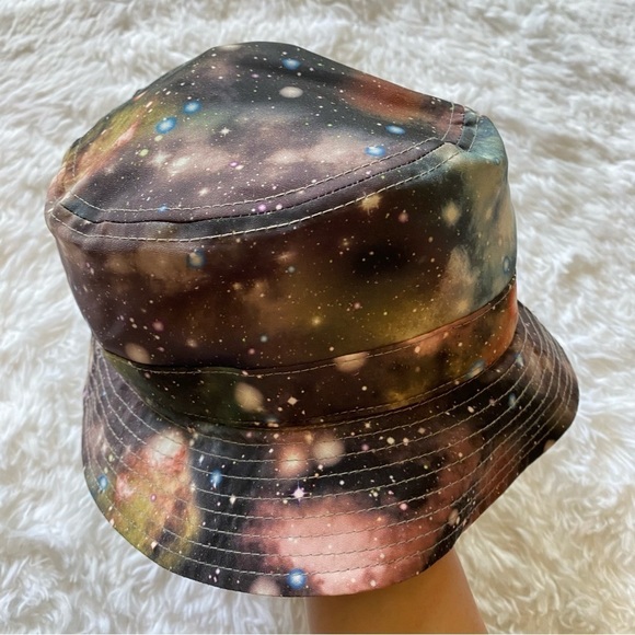 Festival summer Galaxy print bucket hat - Picture 5 of 7